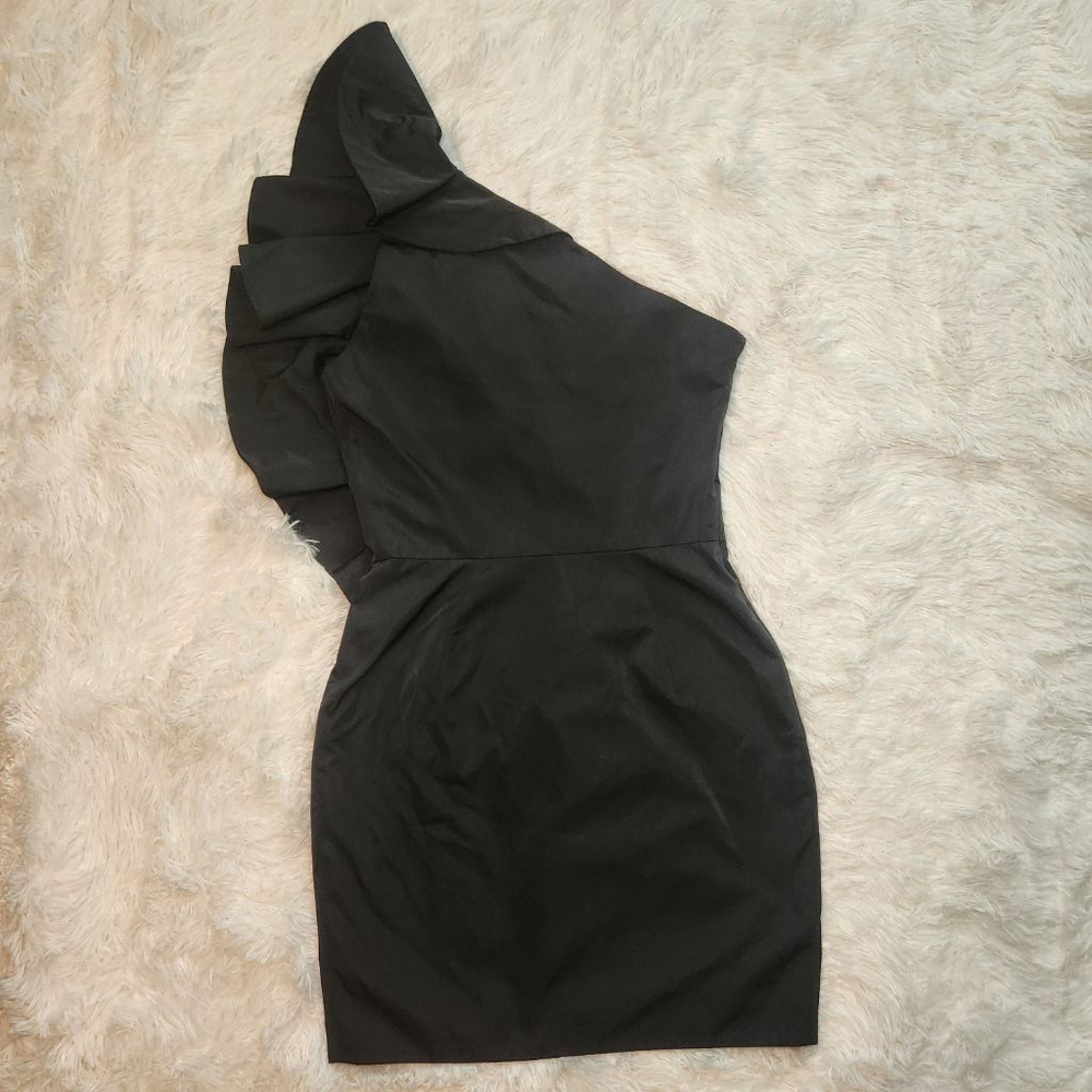 Alexandre Vauthier One Shoulder Ruffle Sleeve Black Mini Dress - Picture 2 of 11